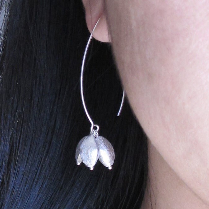 Knospen - Sterling Silber Gebürstete Perlen Lange Ohrhänger Knospen - Sterling Silber Gebürstete Perlen Lange Ohrhänger von becial