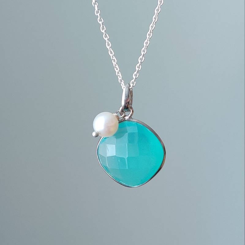 Minty Candy - Sterling Silber Kissen Geformt Chalcedon Halskette Minty Candy - Sterling Silber Kissen Geformt Chalcedon Halskette von becial