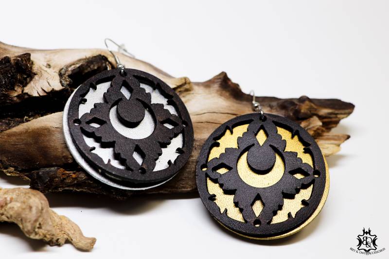 Gothic Fledermaus Mondscheibe Ohrring - Von Beet&owl von beetandowl