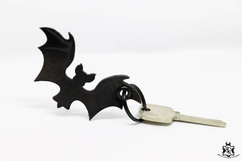 Schlüsselanhänger Fledermaus Schwarz von beetandowl