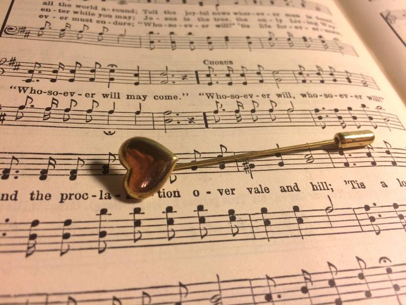 Vintage Goldene Herz Pin Brosche von beffyfaye