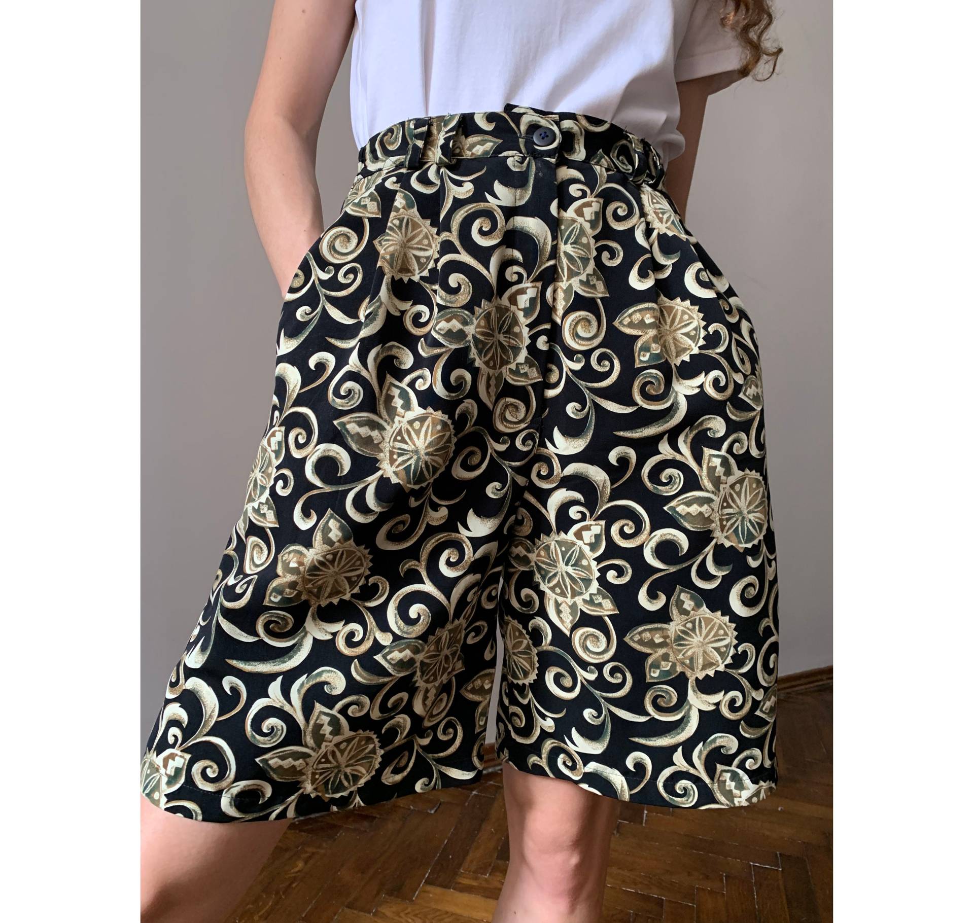 Damen Bermuda Shorts Damen Bermuda Shorts von begemotvintage