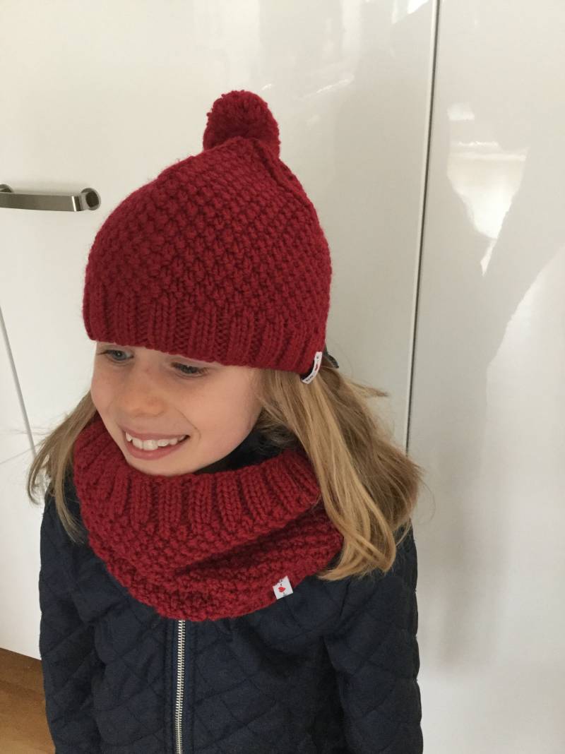 Set Mütze Schal Rot Perlmuster Gestrickt von beherzt