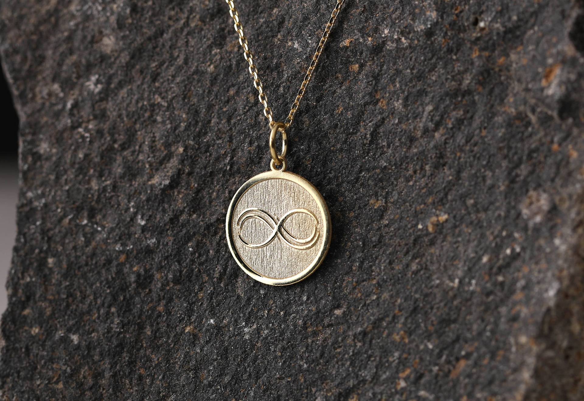 14K Gold Infinity Halskette, Personalisierte Anhänger, Namen Abbildung Acht Charm 14K Gold Infinity Halskette, Personalisierte Anhänger, Namen Abbildung Acht Charm von bejewelike