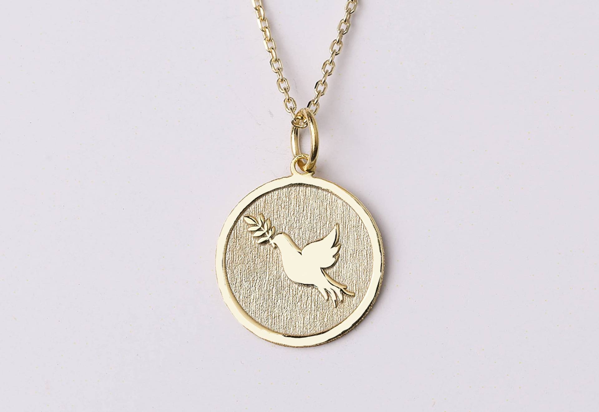 14K Gold Taube Mit Olivenzweig Halskette, Personalisierte Anhänger, Vogel Charm Geschenk Für Den Besten Freund 14K Gold Taube Mit Olivenzweig Halskette, Personalisierte Anhänger, Vogel Charm Geschenk Für Den Besten Freund von bejewelike