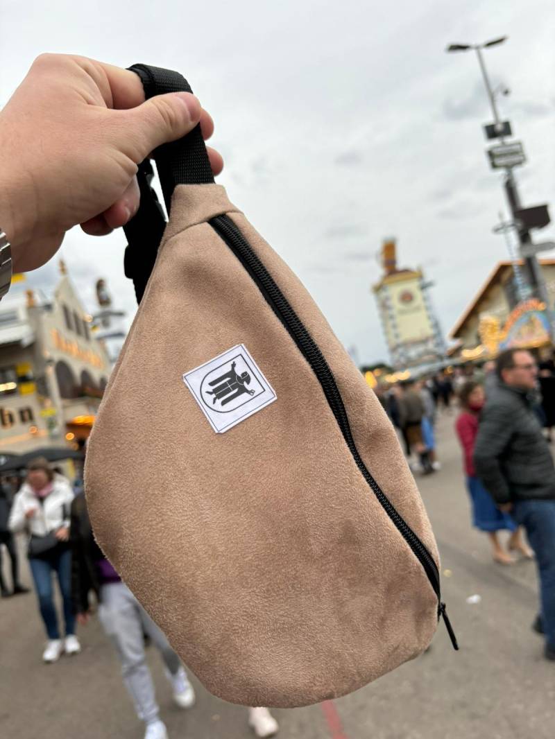 Bauchtasche - Wildleder Haselnuss Munich Edition Bauchtasche - Wildleder Haselnuss Munich Edition von bellablanz
