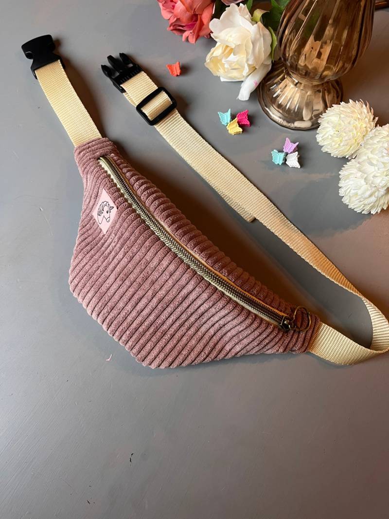 Personalisierte Kinderbauchtasche/ Minibauchtasche Personalisierte Kinderbauchtasche/ Minibauchtasche von bellablanz