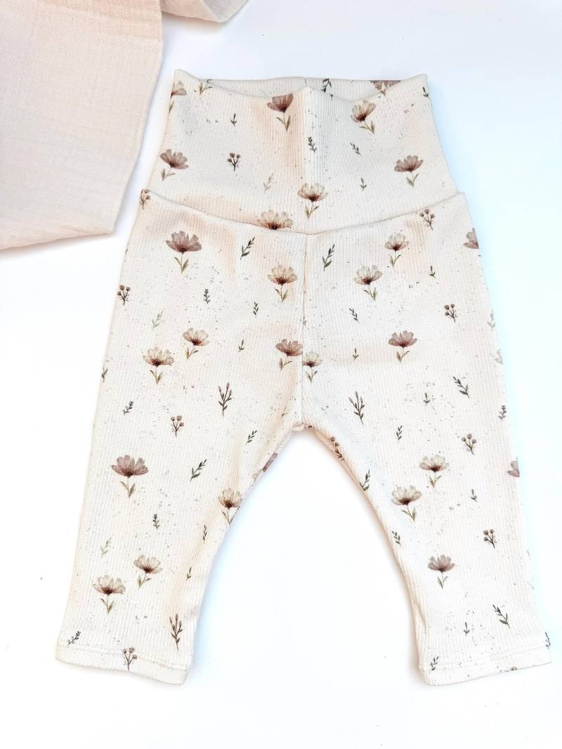 Mädchen Leggings | Baby Mit Bauchbündchen Aus Dehnbarem Biojersey Blumen Boho von bellanovagermany