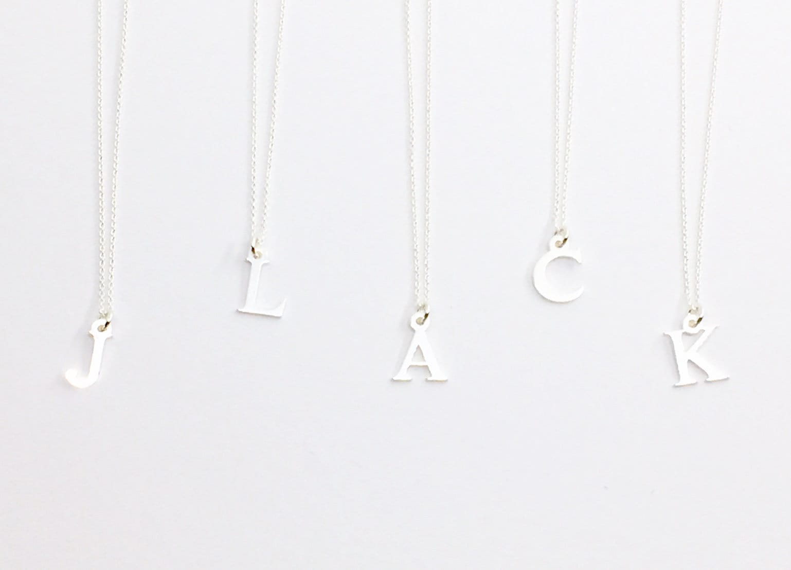 Buchstabenkette - Mit 2 Buchstaben Deiner Wahl, 925 Silber, Silber Vergoldet, Personalisierte Geschenkidee, Filigrane Silberkette Buchstabenkette - Mit 2 Buchstaben Deiner Wahl, 925 Silber, Silber Vergoldet, Personalisierte Geschenkidee, Filigrane Silberkette von bellybirdjewellery