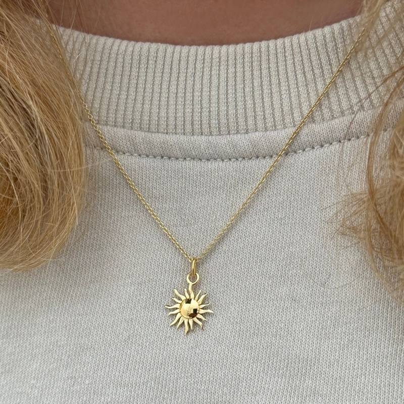Halskette - Sonne, 925 Silber/ Vergoldet, Kette Mit Sonnenmotiv, Maritime Silberkette, Kleine Sonne Anhänger, Geschenk Für Sie, Glänzend von bellybirdjewellery