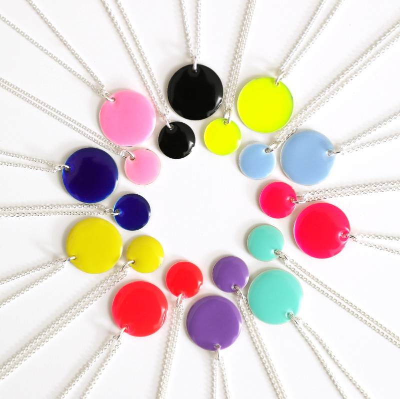Kette Emaille - Dot 925 Silber Mit Beschichtet, Rundes Plättchen, Farbiger Anhänger, Besondere Geschenkidee, Personalisierte Kette Emaille - Dot 925 Silber Mit Beschichtet, Rundes Plättchen, Farbiger Anhänger, Besondere Geschenkidee, Personalisierte von bellybirdjewellery