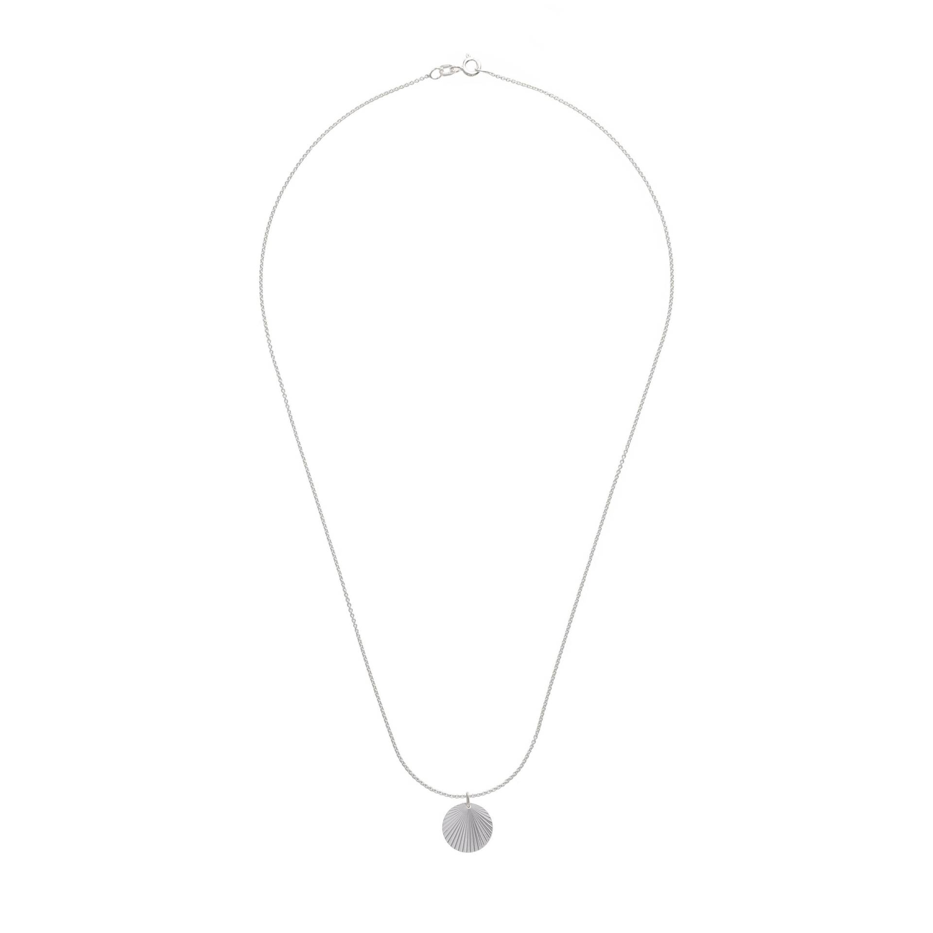 Kette - Sonnenstrahlen Plättchen, 925 Silber, Schimmernde Halskette, Besondere Geschenkidee, Kreisdesign Anhänger, Sonne Glänzend Kette - Sonnenstrahlen Plättchen, 925 Silber, Schimmernde Halskette, Besondere Geschenkidee, Kreisdesign Anhänger, Sonne Glänzend von bellybirdjewellery