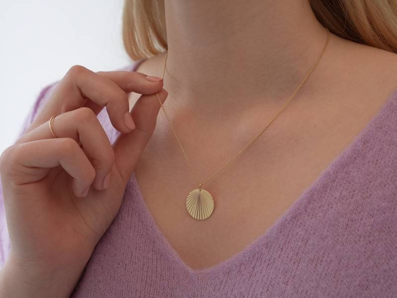 Kette - Sonnenstrahlen Plättchen, 925 Silber Vergoldet, Schimmernde Halskette, Besondere Geschenkidee, Goldene Scheiben, Kreisdesign, Gift von bellybirdjewellery