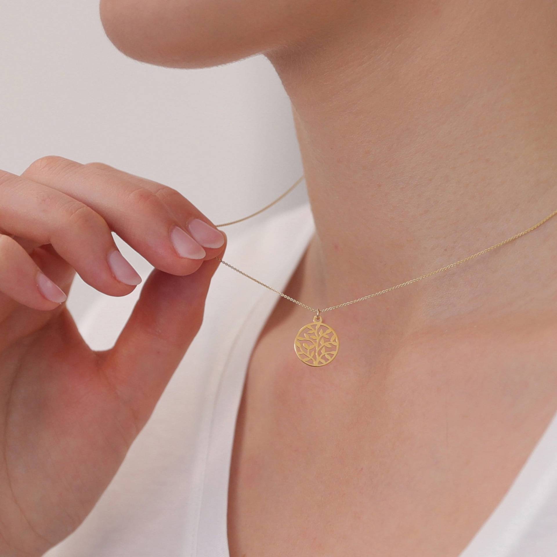 Kinderkette - Kleiner Baum, 925 Silber Vergoldete Kette, Schöne Geschenkidee, Tree Of Life, Schönes Geburtstagsgeschenk, Floraler Anhänger Kinderkette - Kleiner Baum, 925 Silber Vergoldete Kette, Schöne Geschenkidee, Tree Of Life, Schönes Geburtstagsgeschenk, Floraler Anhänger von bellybirdjewellery