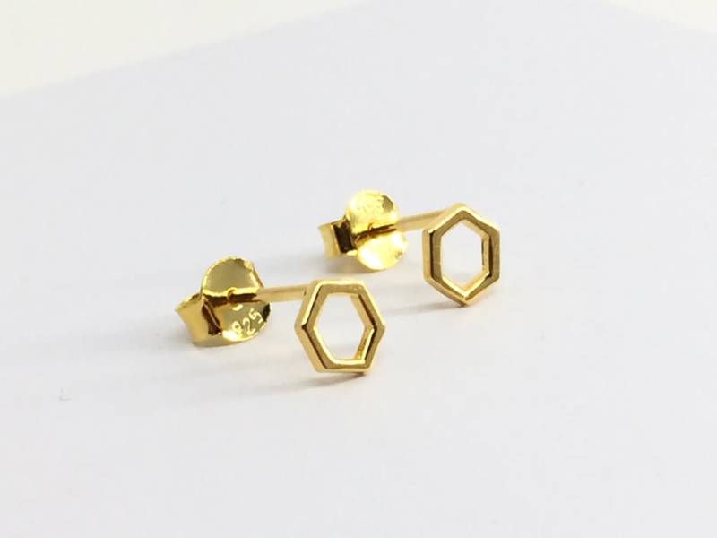 Ohrstecker - Kleines Hexagon Offen, 925 Silber Vergoldet von bellybirdjewellery