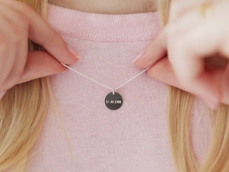 Personalisierte Kette Mit 15, 5/12, 5/9, 5 Gravur Plättchen Gold, Silber, Datum Kette, Personalisierter Schmuck, Personalisierte Geschenke von bellybirdjewellery