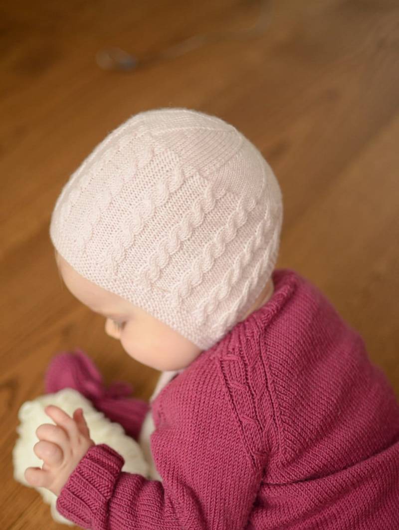 Baby Mütze Gestrickt Aus Merino Wolle Zopfmuster Neugeborene von belovedLT