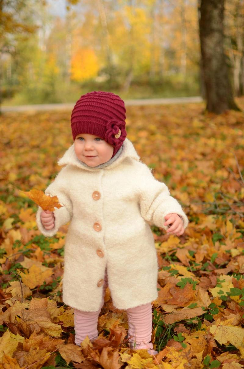 Kleinkind Mädchen Beanie Rote Wintermütze Mit Blume von belovedLT