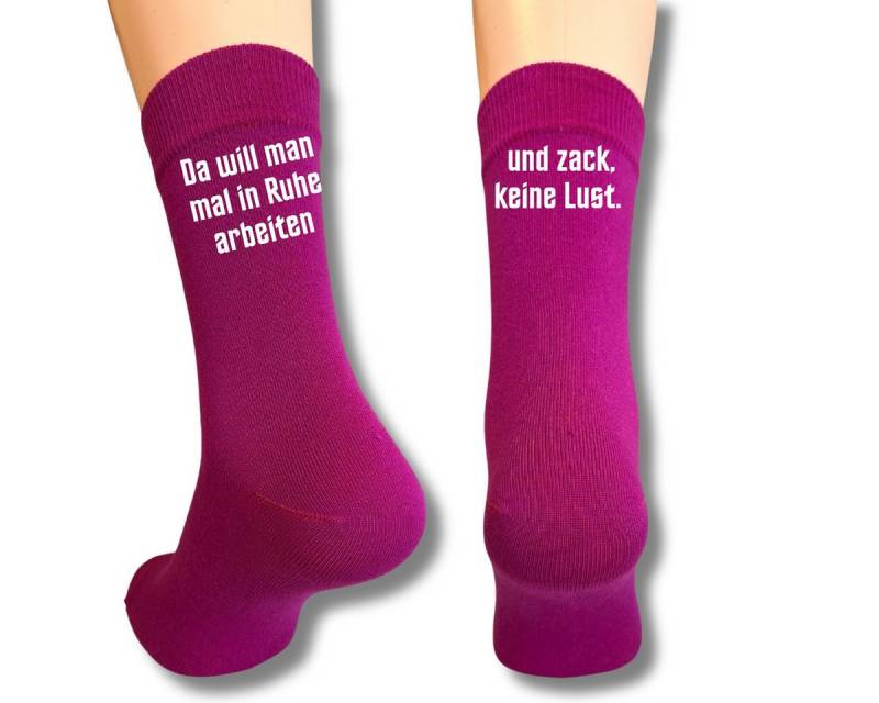bentini Basicsocken Spruchsocken "Da will man mal in Ruhe arbeiten..." beere, 51-54 (1-Paar) von bentini