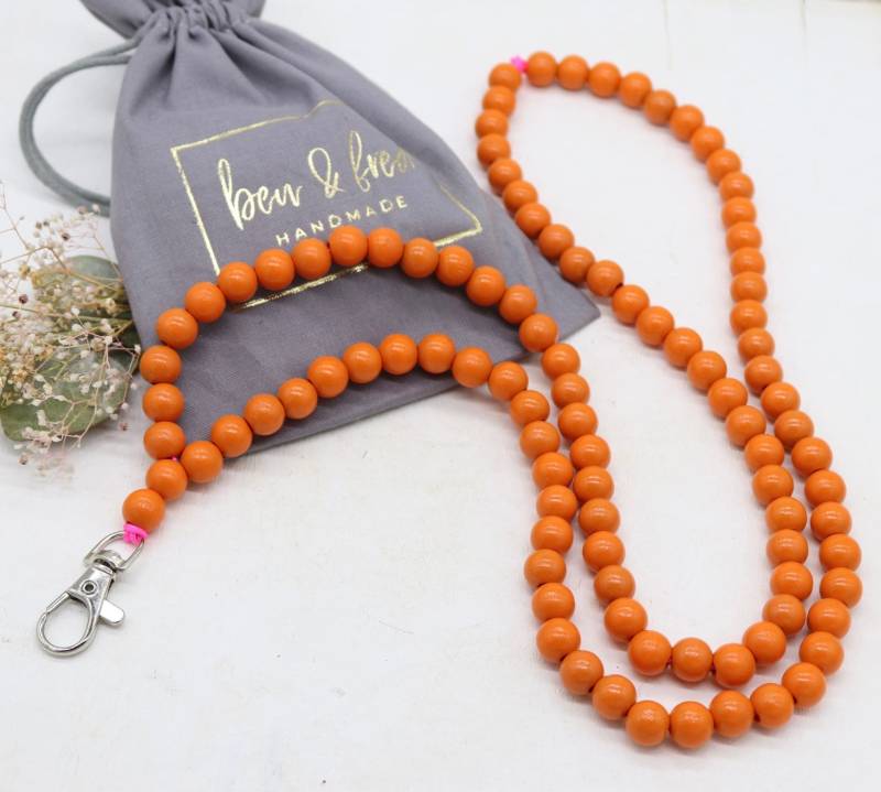 Schlüsselanhänger, Schlüsselkette, Schlüsselband, Holzperlen, Orange, Neon Pink Schlüsselanhänger, Schlüsselkette, Schlüsselband, Holzperlen, Orange, Neon Pink von benundfred