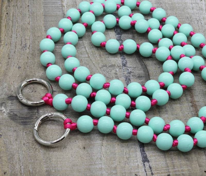 Lange Handykette, Mintfarbene Holzperlen in 12 Mm, Geknotet , Versilberte Oder Vergoldete Karabiner, Längenauswahl Lange Handykette, Mintfarbene Holzperlen in 12 Mm, Geknotet , Versilberte Oder Vergoldete Karabiner, Längenauswahl von benundfredh2