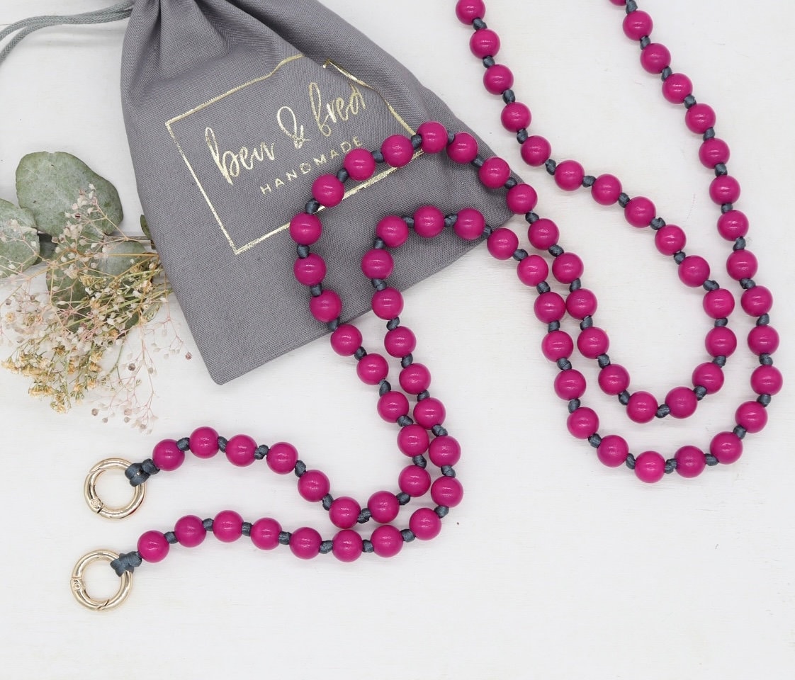 Lange Handykette ‚Grey Magenta', Holzperlen, Geknotet , Versilberte Oder Vergoldete Karabiner, , Längenauswahl Lange Handykette ‚Grey Magenta', Holzperlen, Geknotet , Versilberte Oder Vergoldete Karabiner, , Längenauswahl von benundfredh2