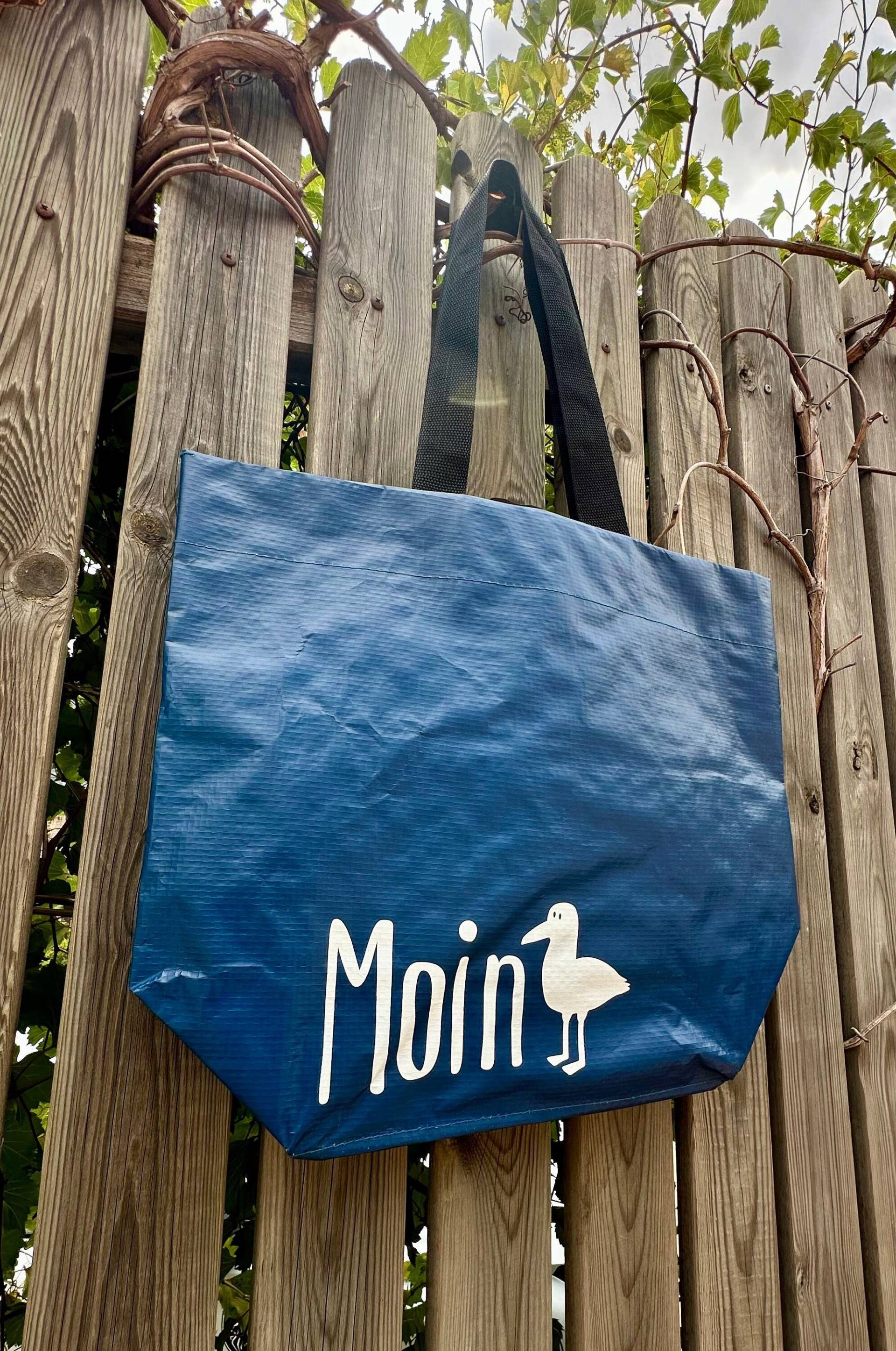Fahrradtasche Bikebag Aus Recycelfähigem Wovenpp Material in Baltic Blue - Designer Series "Moin" Mit Möwe Fahrradtasche Bikebag Aus Recycelfähigem Wovenpp Material in Baltic Blue - Designer Series "Moin" Mit Möwe von beprintablecom