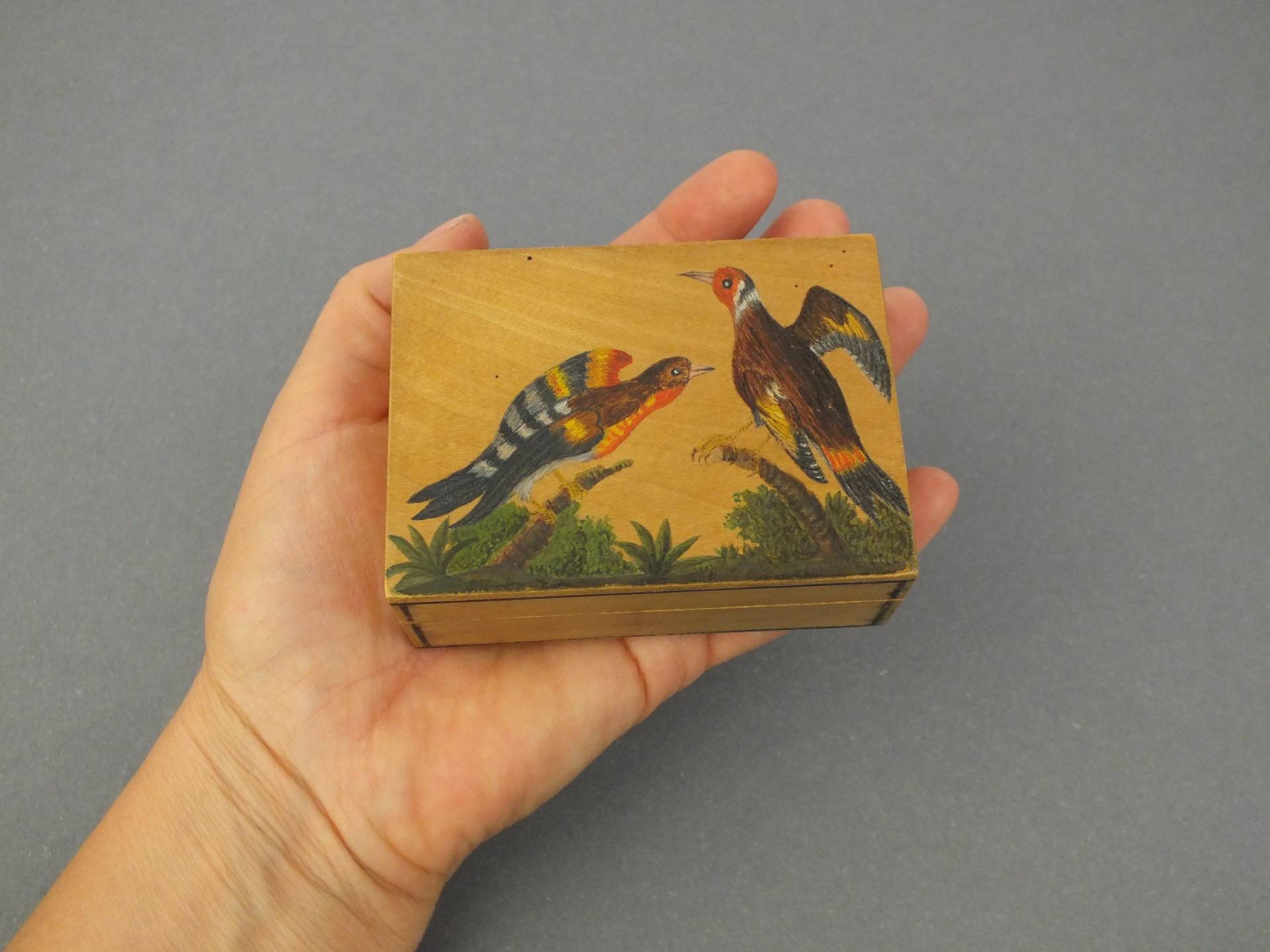 Vintage Holz Kästchen Mit Vogel Motiv Handgemalt, Kleine Schatulle, Geschenk Für Sie, Ihn von berlinvintageshop