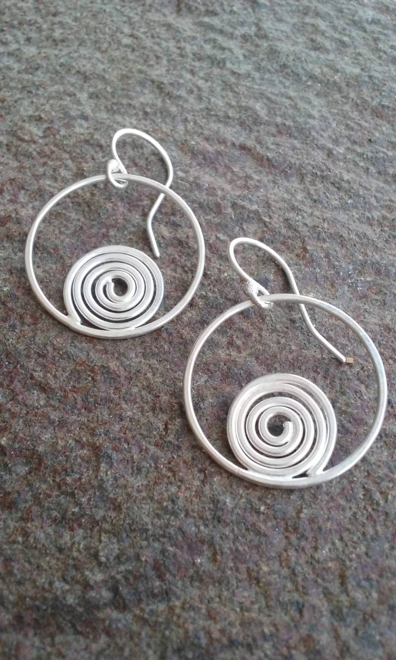 sterling Silber Spirale Draht Ohrringe | Settled Spirale sterling Silber Spirale Draht Ohrringe | Settled Spirale von betsyresnick