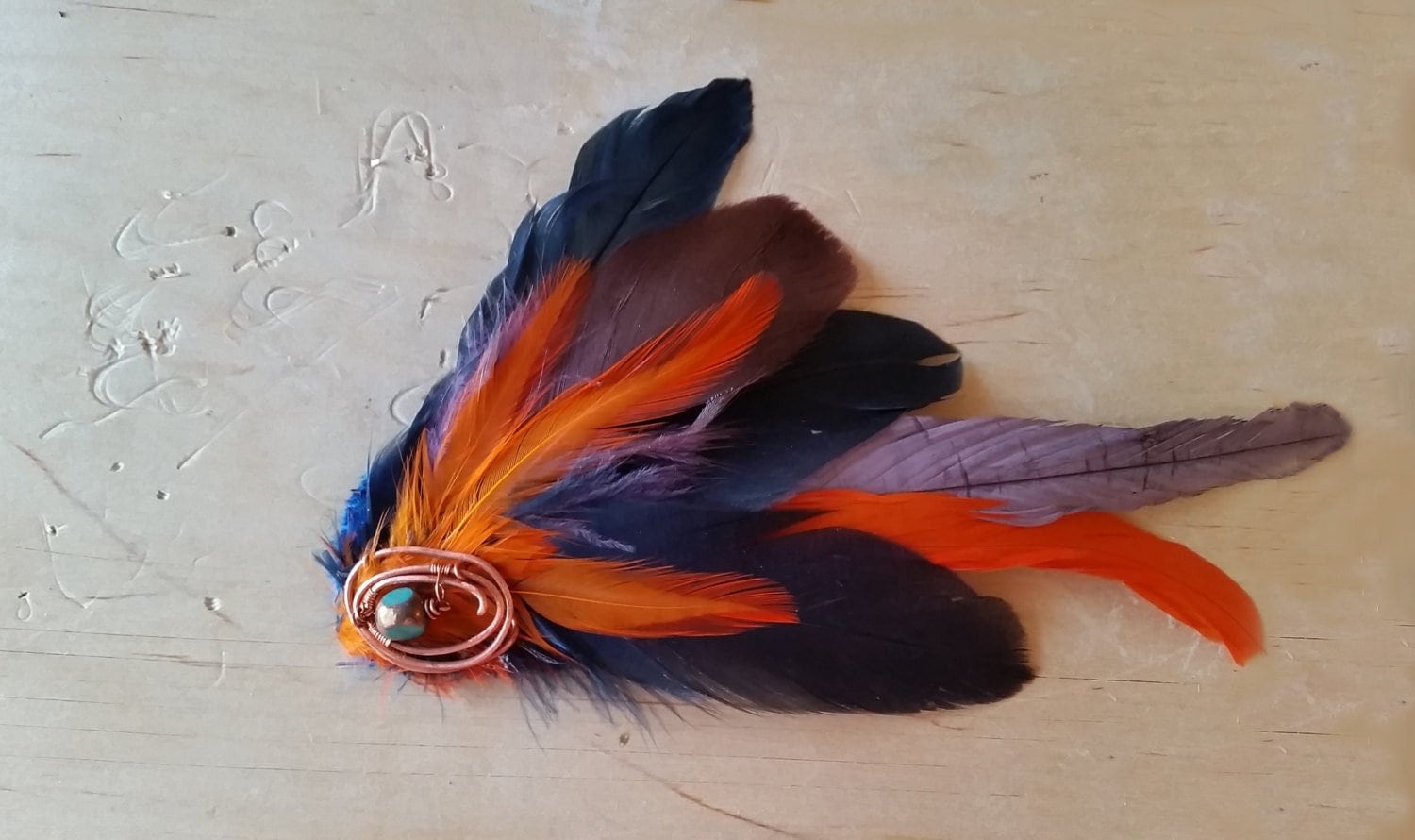 Navy, Lavendel Und Orange Feder Fascinator Mit Kupfer Akzent, "Rani" Navy, Lavendel Und Orange Feder Fascinator Mit Kupfer Akzent, "Rani" von bhenderson145