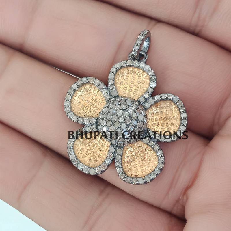 Floral Pave Diamond Anhänger - 925 Sterling Silber Charms Designer Halskette Blume von bhupaticreations