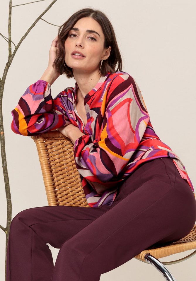 bianca Druckbluse DAGNA mit modernem grafischen Dessin in Trendfarben von bianca