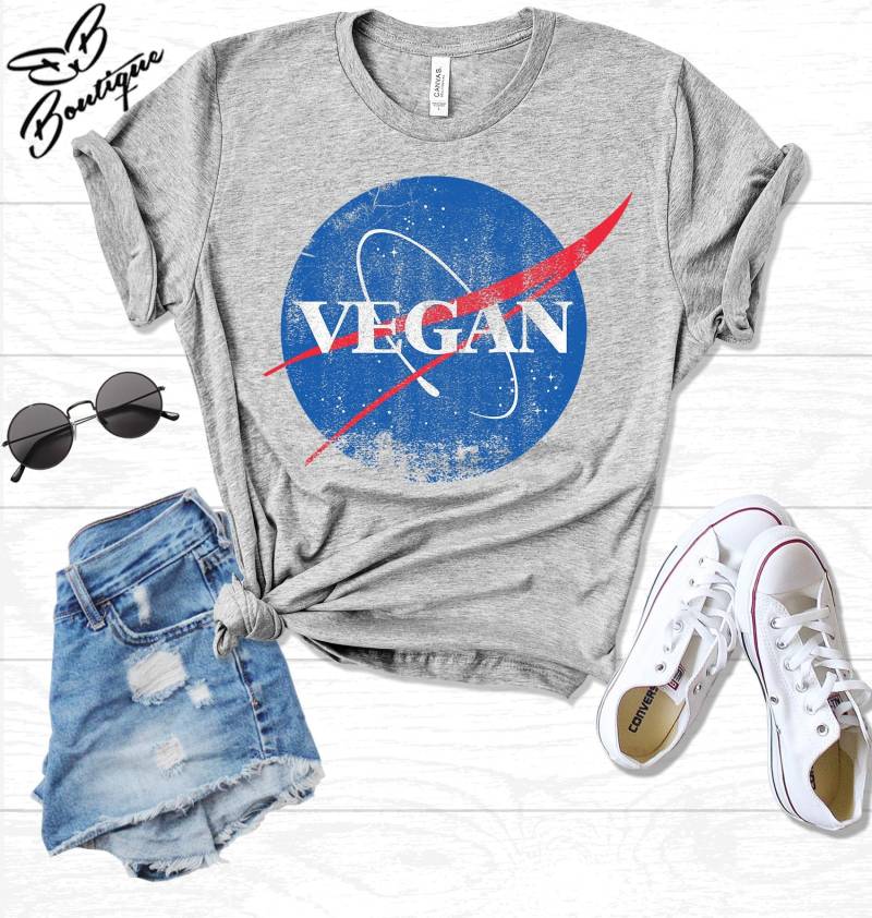Veganes Shirt | Vegane Kleidung T-Shirt Geschenk Nasa Herbivore Vegetarisch von biancabridalboutique