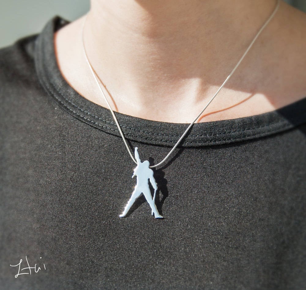 Freddie Merkur Anhänger, Handgemachter Silver Oder Gold Anhänger Freddie Merkur Anhänger, Handgemachter Silver Oder Gold Anhänger von bijouls
