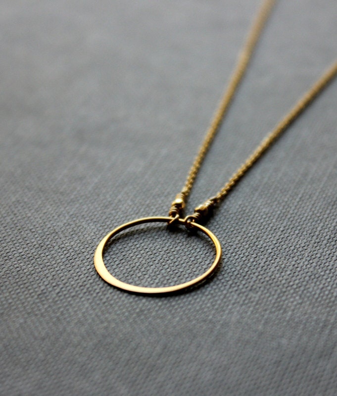Eternity Ring Halskette - Wählen Sie Gold Oder Silber von bijouxbydesif