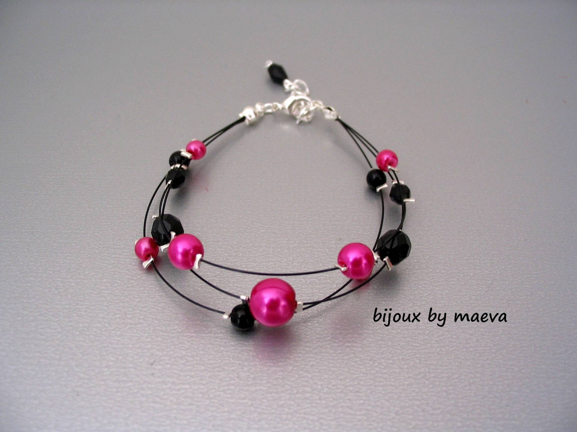 Fuchsia Modeschmuck, Armband Aus Pinkfarbenen Und Schwarzen Perlen, Schmuckset In Fuchsia Modeschmuck, Armband Aus Pinkfarbenen Und Schwarzen Perlen, Schmuckset In von bijouxbymaeva