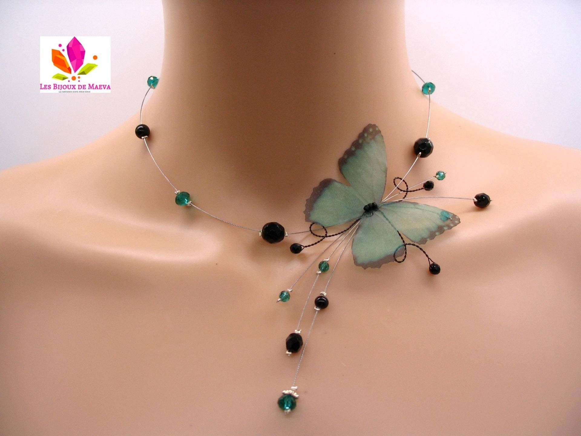 Modeschmuck Schmetterlingskette Und Smaragdgrüne Schwarze Perlen Modeschmuck Schmetterlingskette Und Smaragdgrüne Schwarze Perlen von bijouxbymaeva