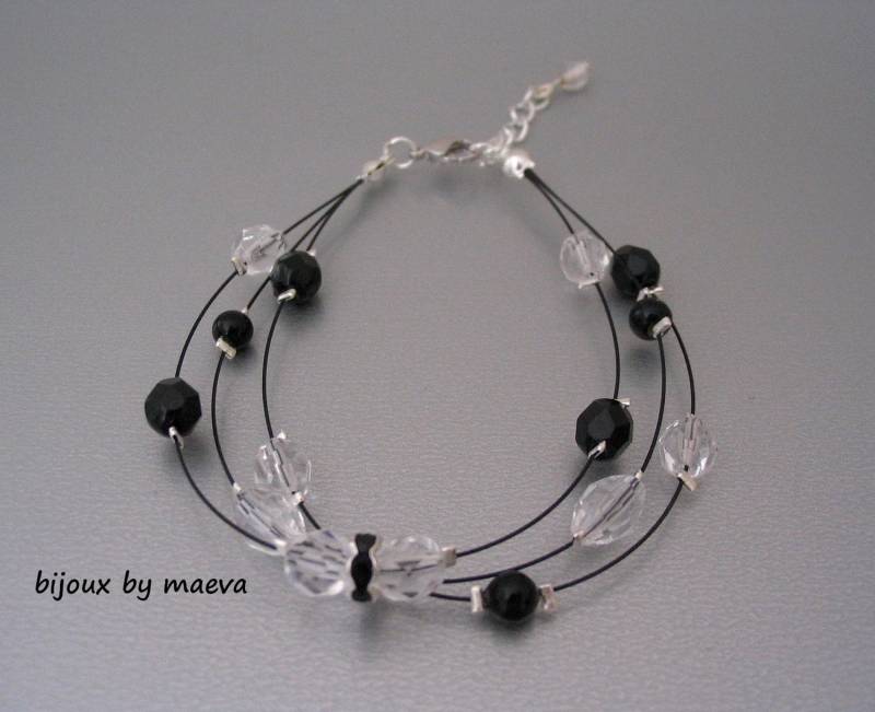 Modeschmuck Schwarzes Armband Mit Transparenten Und Schwarzen Perlen Modeschmuck Schwarzes Armband Mit Transparenten Und Schwarzen Perlen von bijouxbymaeva