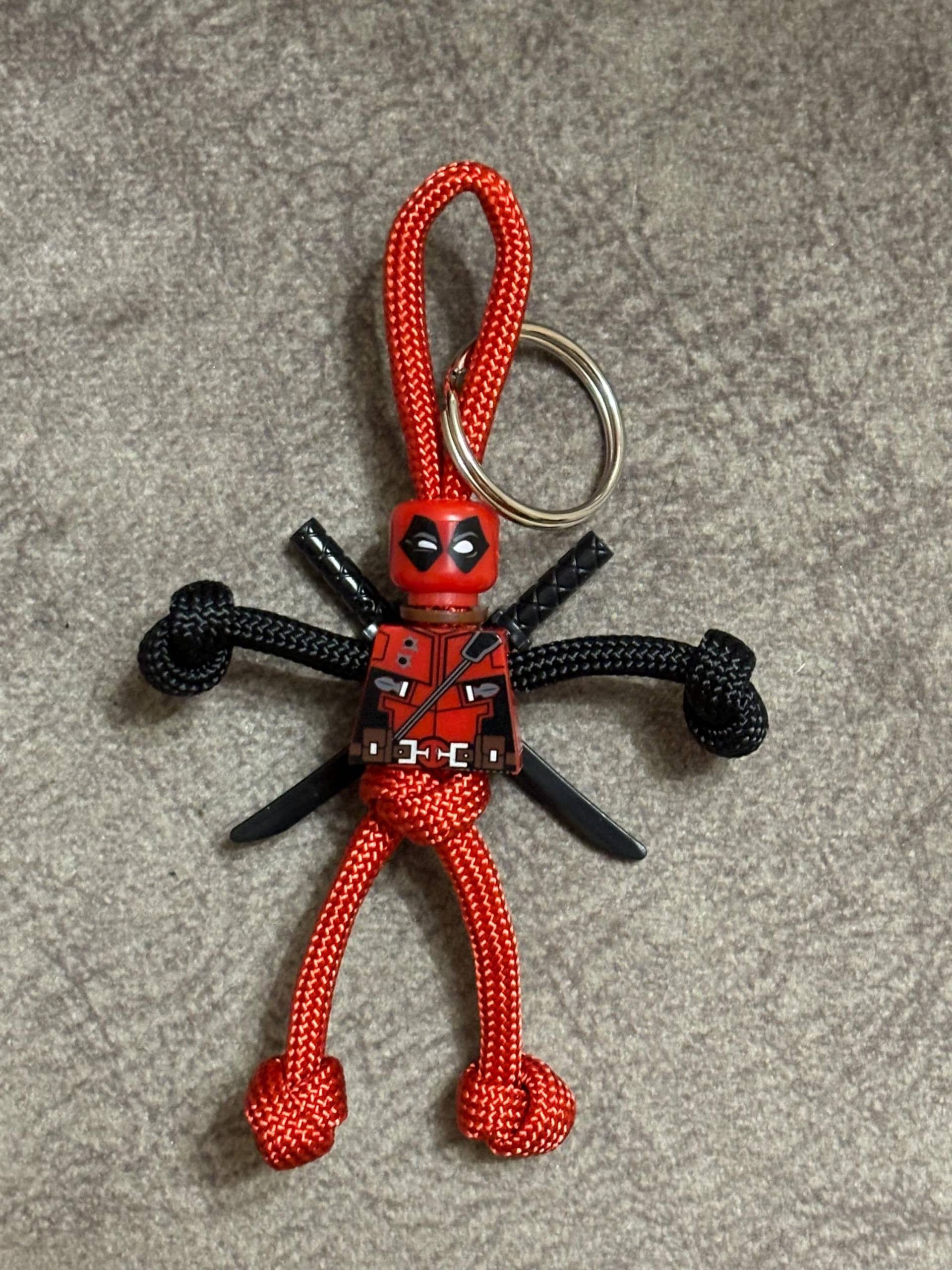 Der Original Deadpool Paracord Buddy Schlüsselanhänger Schlüsselbund Auf Bestellung Der Original Deadpool Paracord Buddy Schlüsselanhänger Schlüsselbund Auf Bestellung von bikerbuddy
