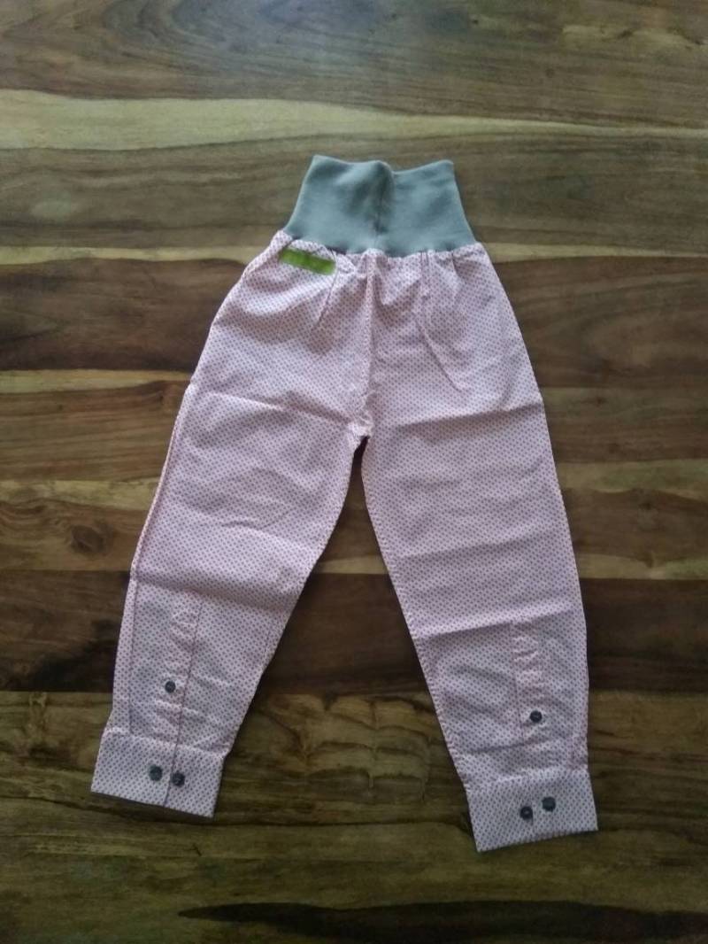 Upcycling Hemdärmel-Hose, Gr. 98/104+ von bintibanti