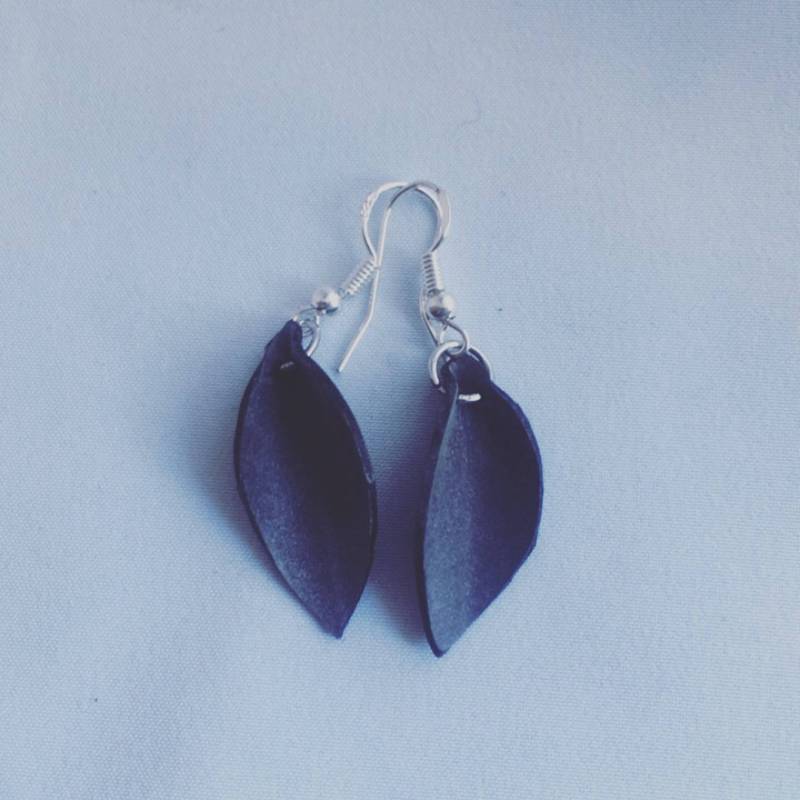 Urban Up-Cycled Fahrrad Reifen Federohrringe - Bike Leder Schmuck Urban Up-Cycled Fahrrad Reifen Federohrringe - Bike Leder Schmuck von birdbluedesign