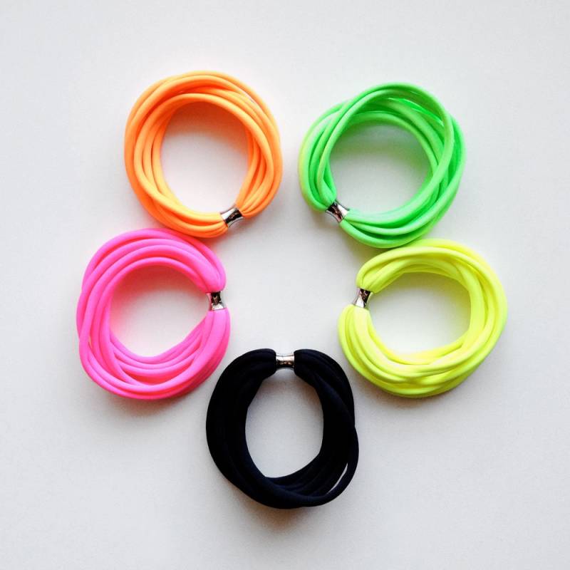 Armbandstapel, Textilarmbänder, Neonarmbänder, Boho Armband, Armreifenset, Armbandset, Freundschaftsarmbänder, Weiche Armbänder - 5Er Set von birdienumnumshop