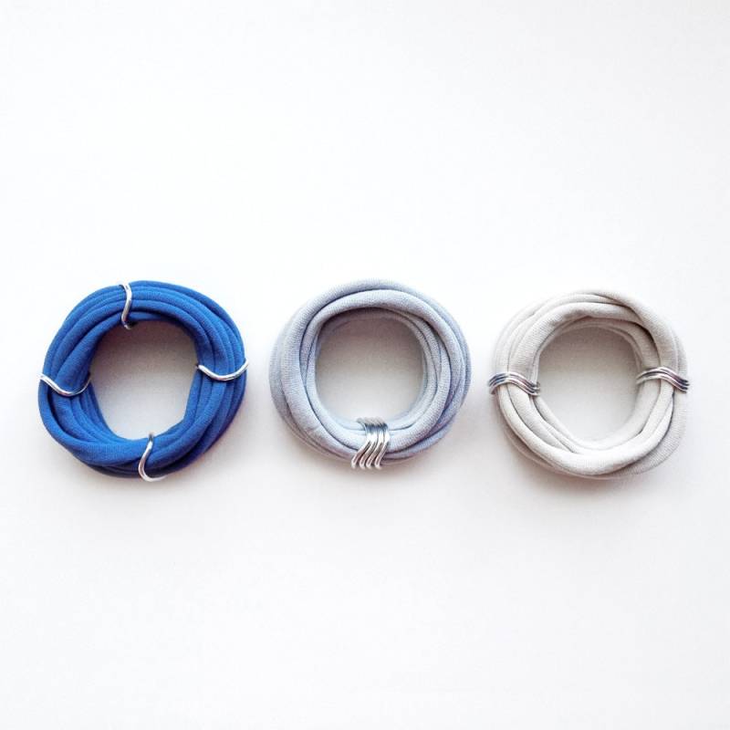 Dickes Mehrstrangiges Armband, Geschenk Freundin, Textilschmuck, Wickelarmband, Armreifen Set, Armbänder Für Frauen, Stoffarmband von birdienumnumshop