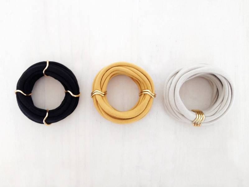 Goldene Armreifen, Armbänder Für Frauen, Boho Armbänder, Armreife, Textilschmuck, Geschenk Sie, Mutter, Set Goldene Armreifen, Armbänder Für Frauen, Boho Armbänder, Armreife, Textilschmuck, Geschenk Sie, Mutter, Set von birdienumnumshop