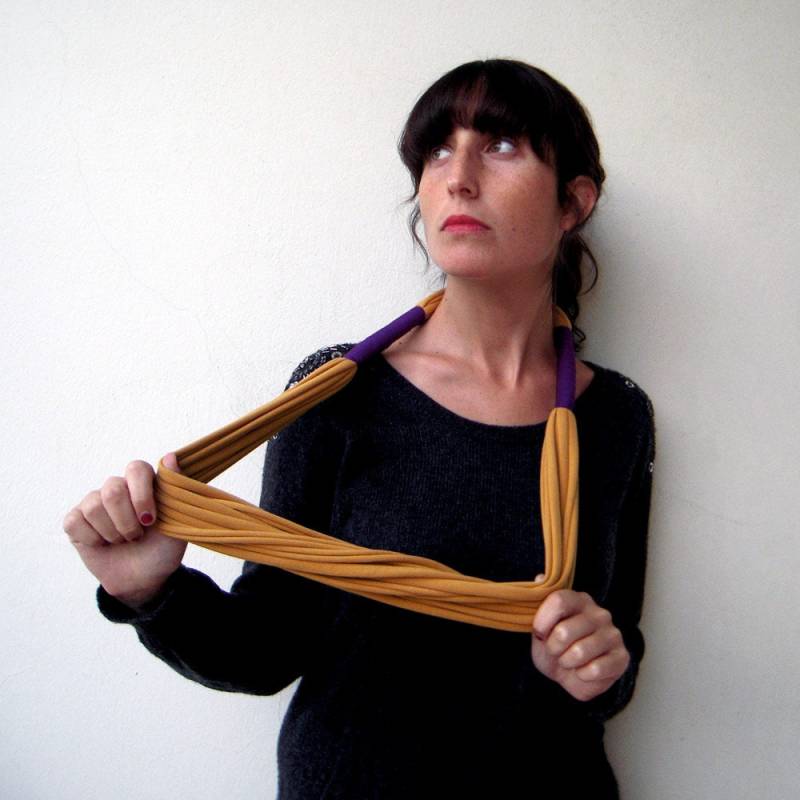 Lange Gelbe Mehrstrangige Kette, Schlauchschal, Einzelstück, Einzelstück von birdienumnumshop