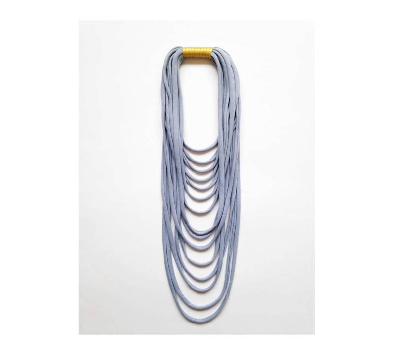 Lange Layered Halskette, Statement Goldene Stoffkette, Textilschmuck, Baumwollkette, Weiche Halskette von birdienumnumshop