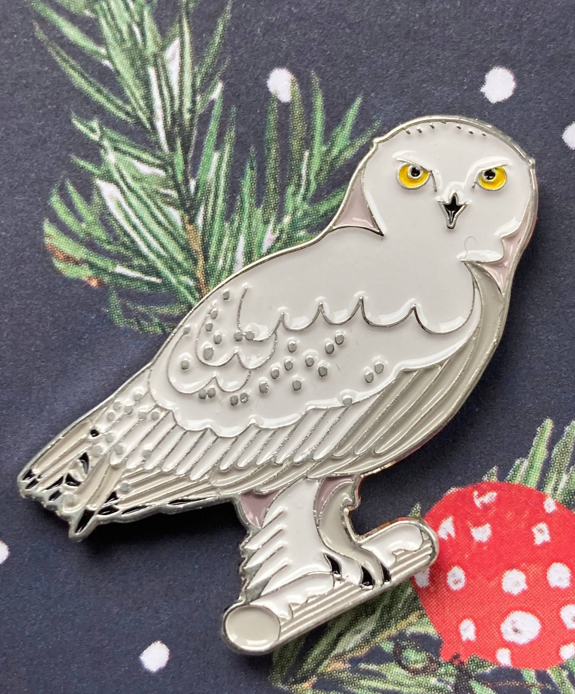 Pin Schnee-Eule - Snow Owl Pin Schnee-Eule - Snow Owl von birdsandpins