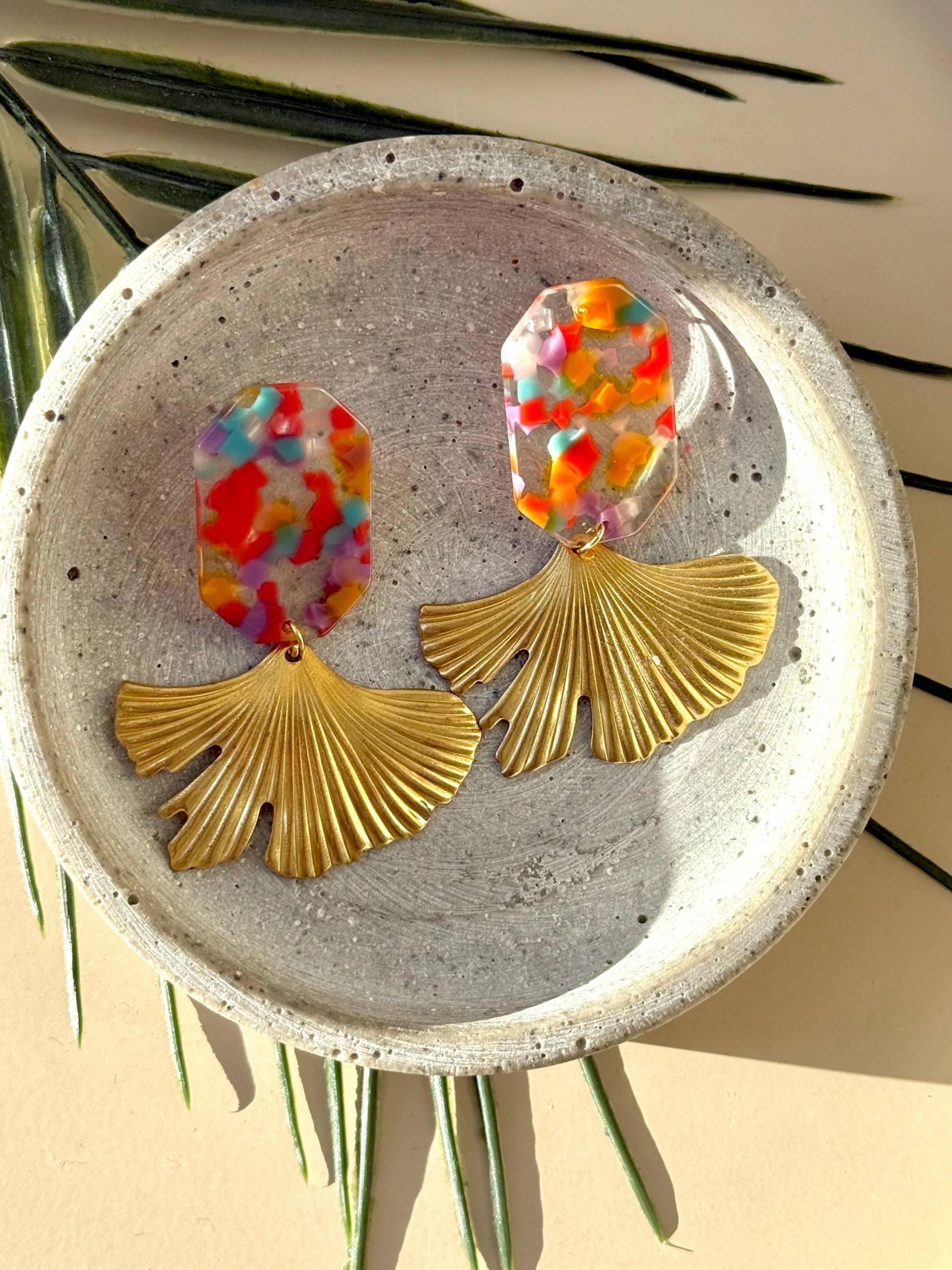 Bunte Konfetti Acetat Ohrringe Mit Goldenen Anhänger/Große, Statement in Gold Messing Auffällige von birdsofparadiseDE