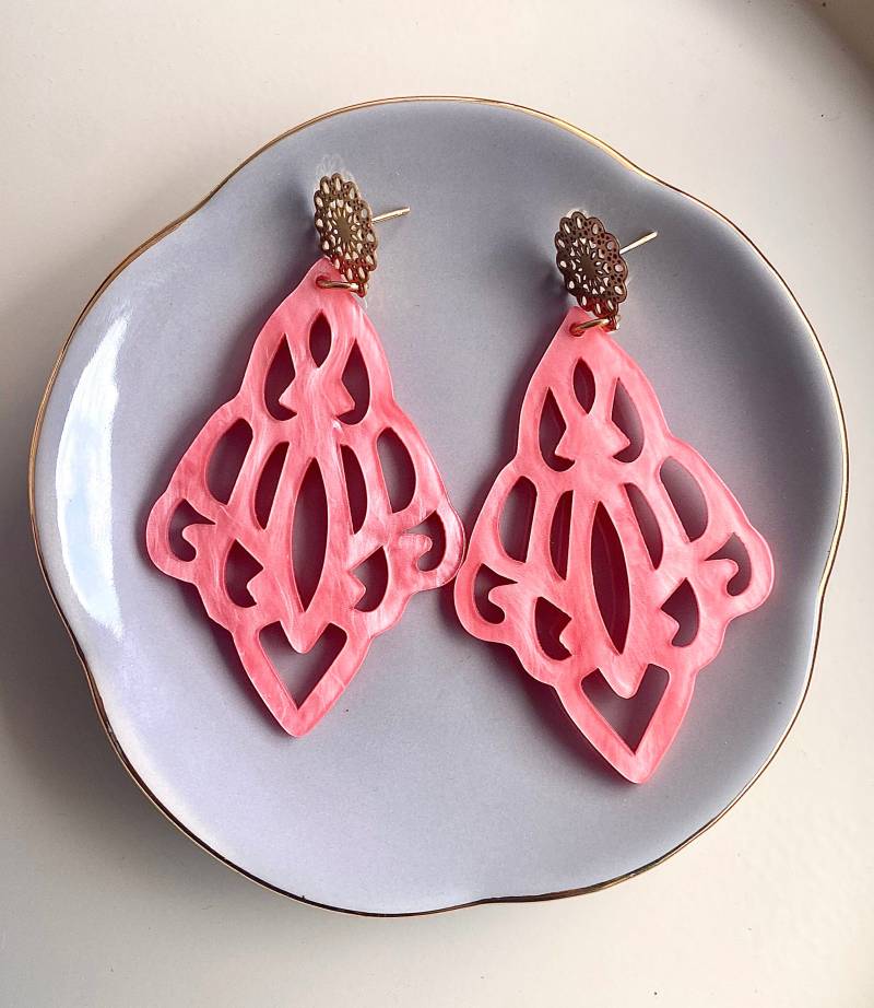 Große, Hängende Ohrringe/Blume Mandala Ohrstecker Gold /Pinke Statement Bunte Lange Acetat Ohrhänger Geschenk Für Freundin von birdsofparadiseDE