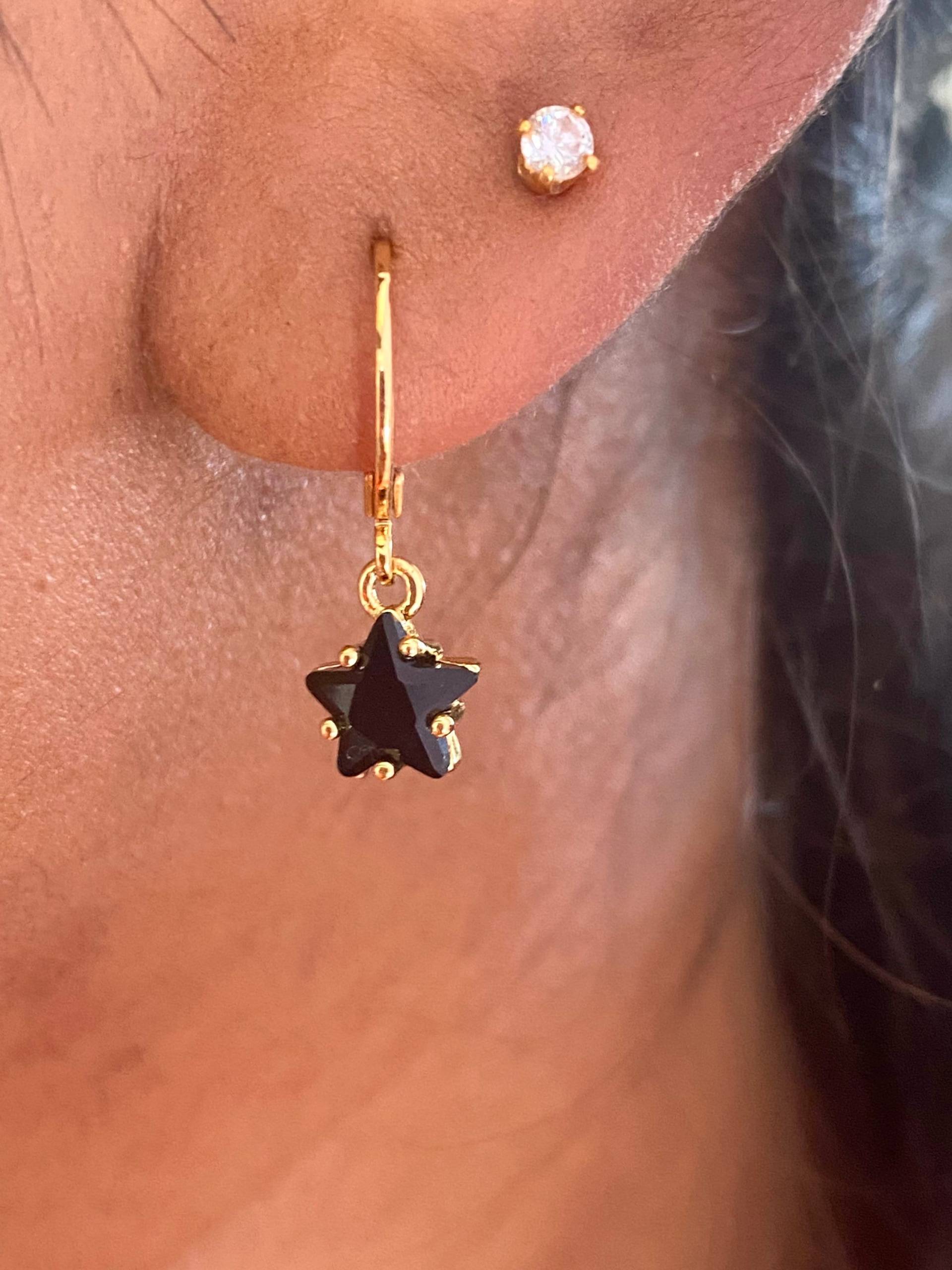 Kleine, Vergoldete Creolen Mit Schwarzen Stern Zirkonia Stein Anhänger/Schwarzem Vergoldeter Boho Schmuck Geschenk von birdsofparadiseDE